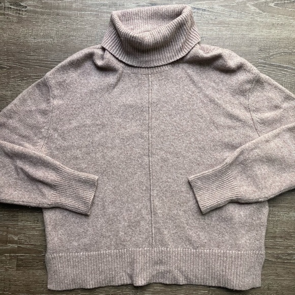 Rachel Zoe Brown Turtleneck Sweater Size Medium - Picture 1 of 4